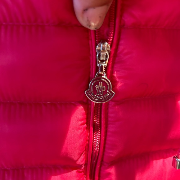 Moncler Lucila Ruffle/Hooded/Down Vest/Fuschia Pink/XL/Sz 5 w/Tags, Hanger & Bag - Picture 13 of 16